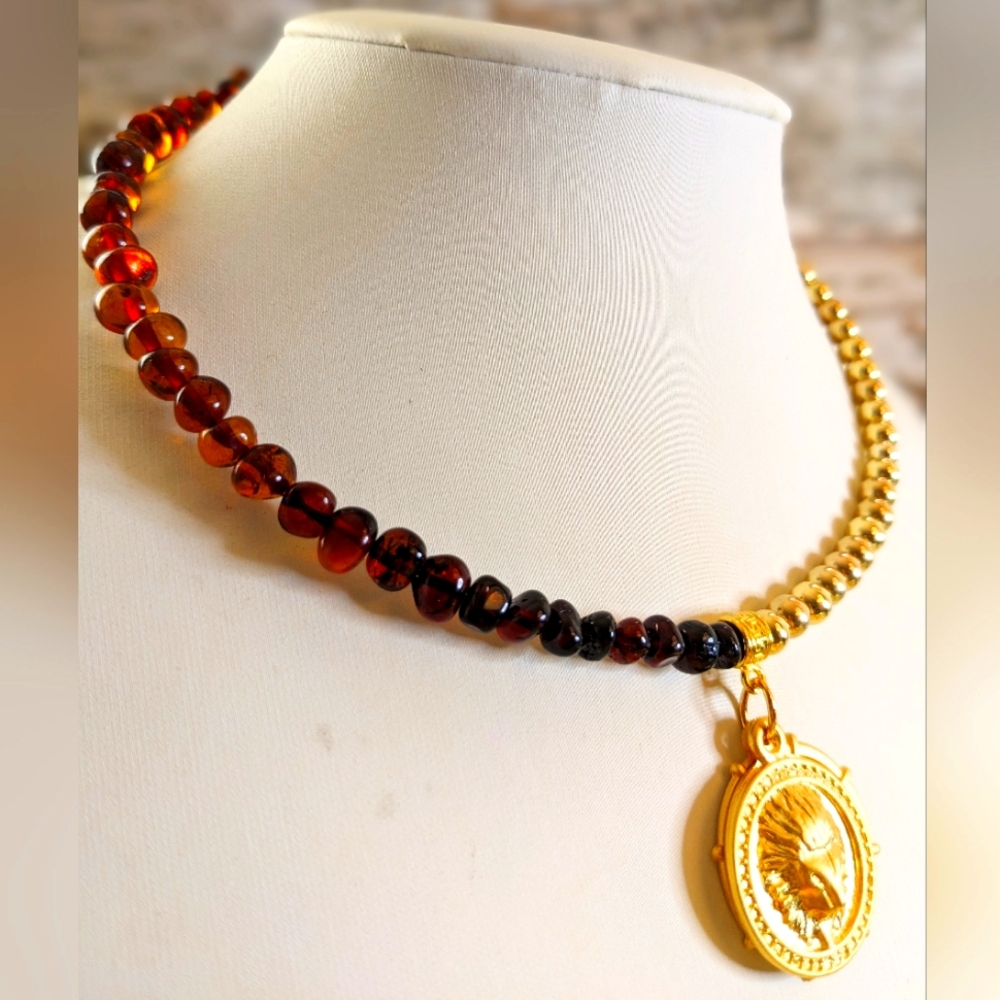 Natural Baltic Amber & Gold Balls Beaded Choker Necklace With Lion & Sun Pendant
